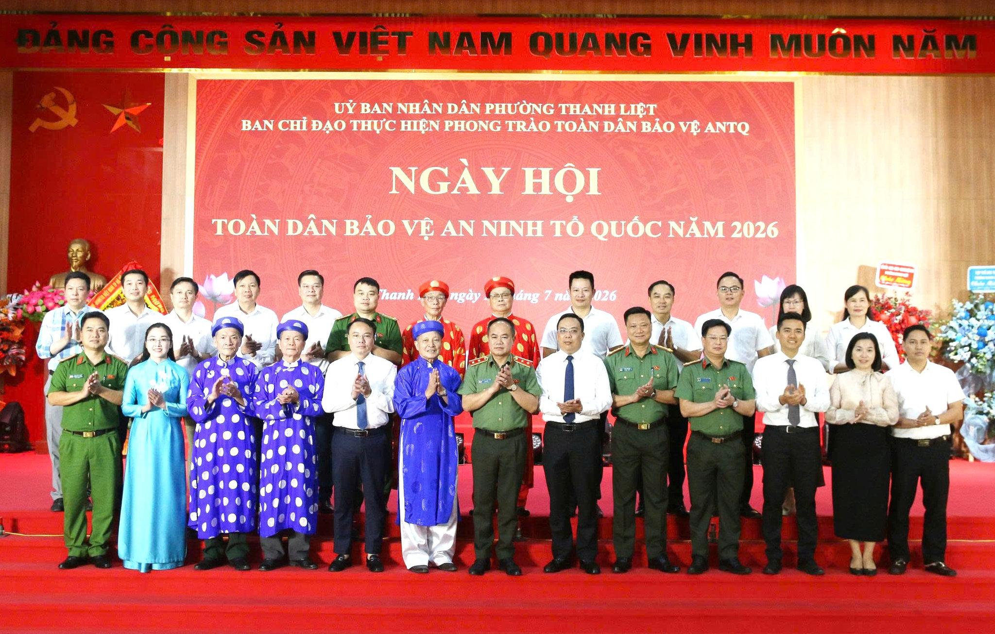 anh-16-chup-anh-tap-the.jpg