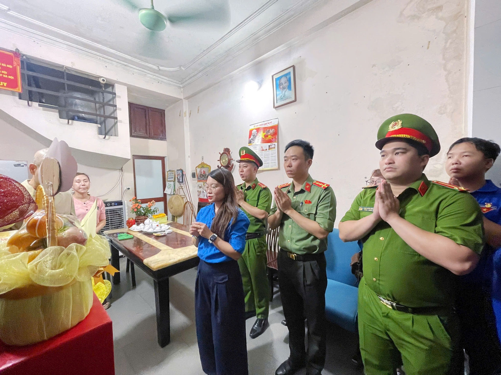tham-hoi-gd-lsi-pham-cong-huy.jpg