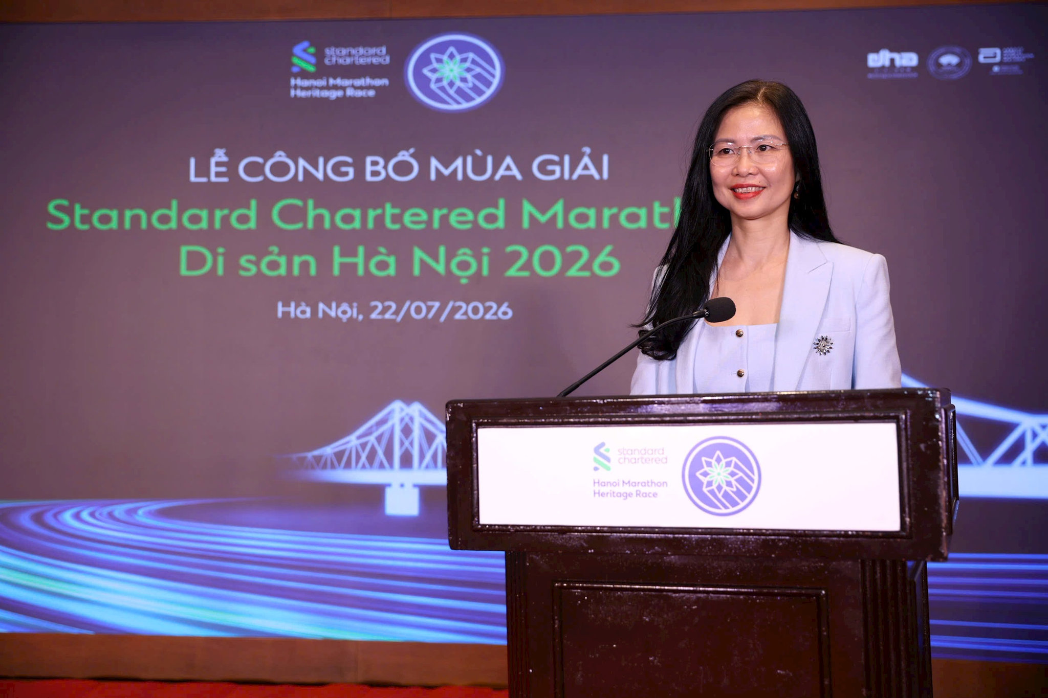 ba-nguyen-thuy-hanh-tong-giam-doc-ngan-hang-standard-chartered-viet-nam.jpg