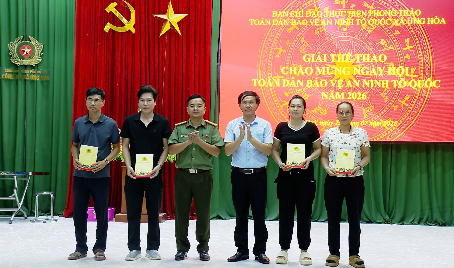 ung-hoa4.jpg
