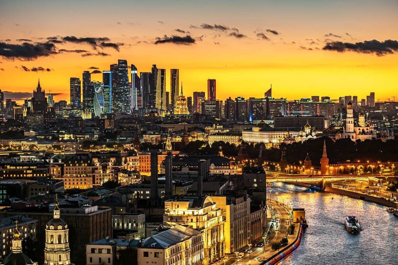 2.-thu-do-moscow-cua-lb-nga-co-tiem-nang-nhu-mot-diem-den-mice-hang-dau.jpg