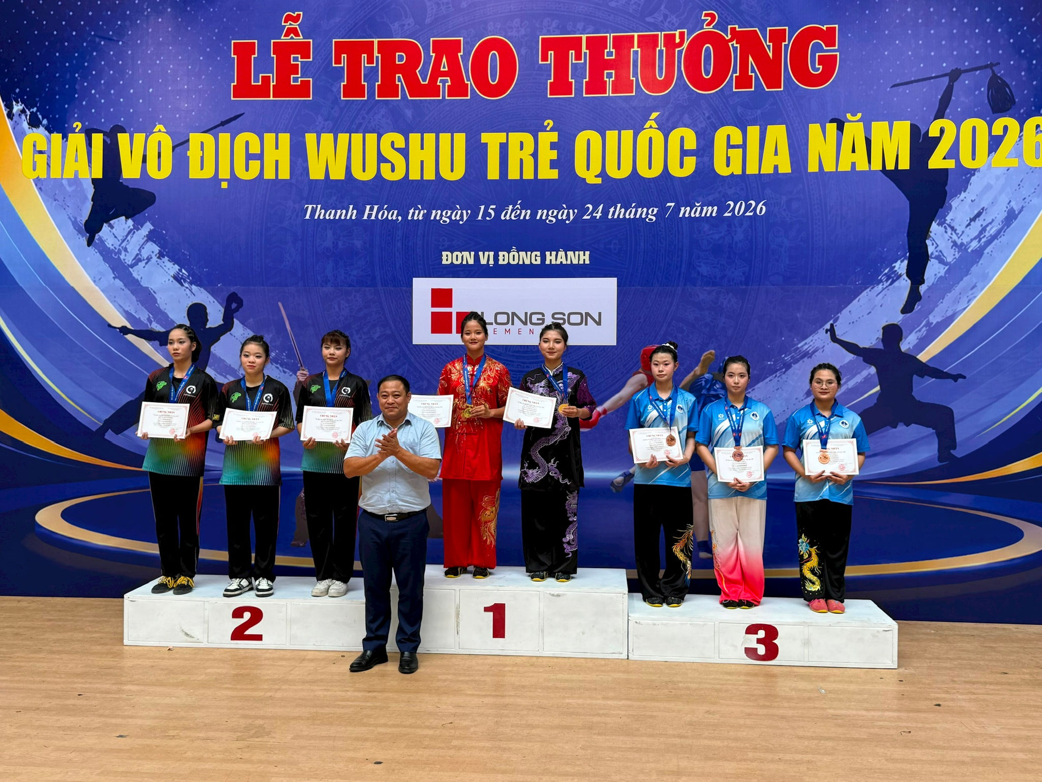 trao-giai-noi-dung-taolu.jpg
