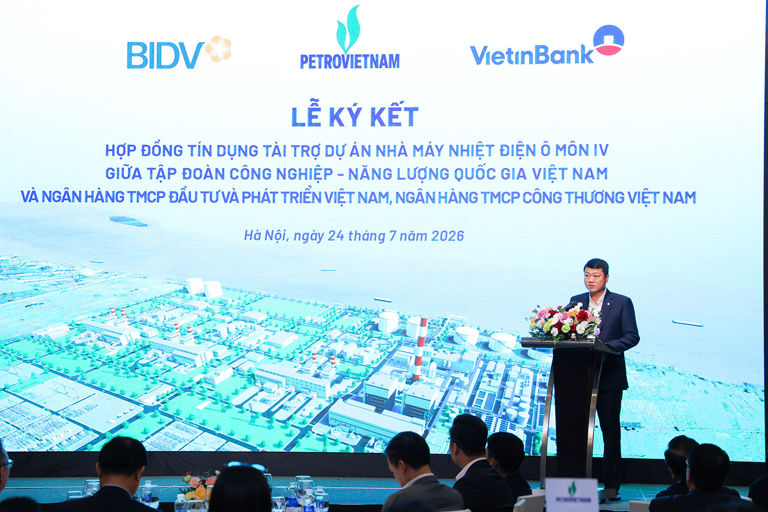 chu-tich-hdqt-bidv-le-ngoc-lam-phat-bieu-tai-le-ky.jpg