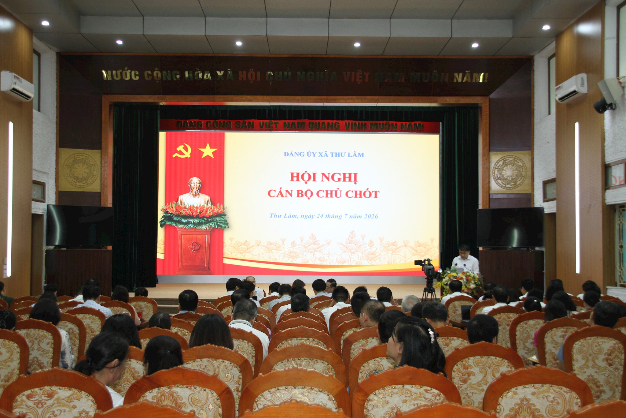 img_9900.jpg