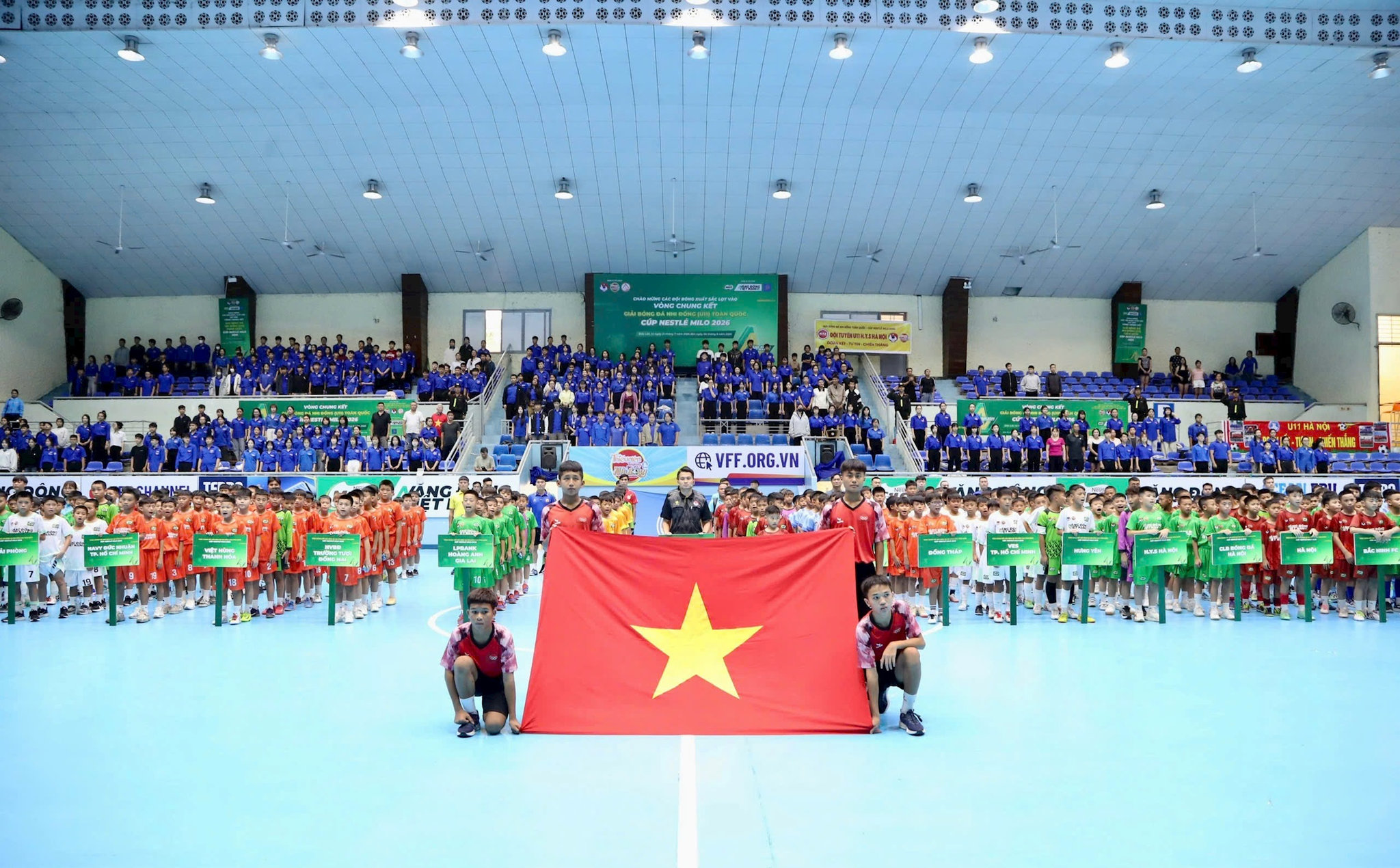 24-khai-mac-u11.jpg