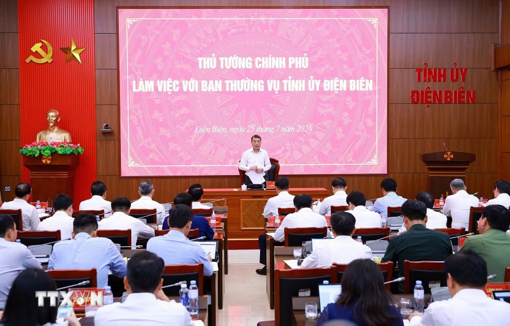 c4390efc3bd86f38ed52b368a92f18dcdfda777d830c17e8b8-_ttxvn-thu-tuong-lam-viec-voi-ban-thuong-vu-tinh-uy-dien-bien-5.jpg