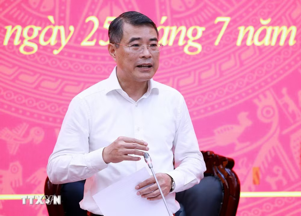 c4390efc3bd86f38edbe2692fcc366fb1f8bf852ae8436efa7-_ttxvn-thu-tuong-lam-viec-voi-ban-thuong-vu-tinh-uy-dien-bien-3.jpg