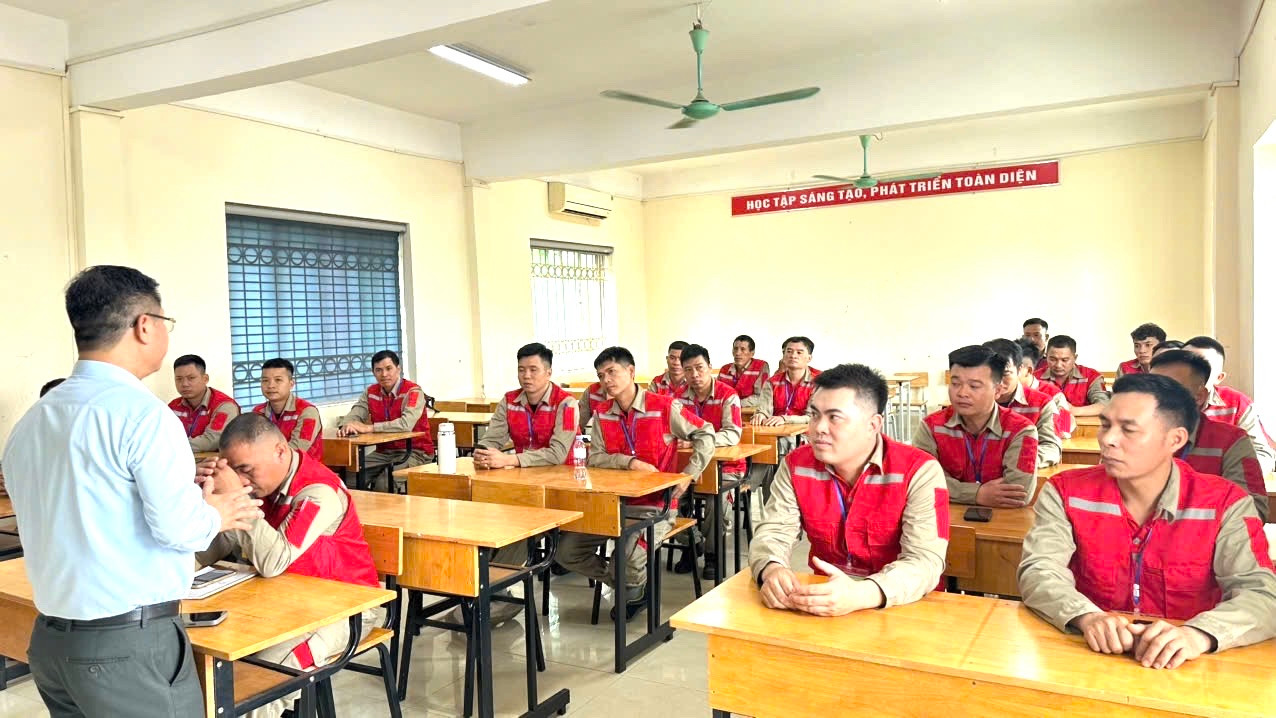 2407-giao-thong-cong-chinh-thi-nghe-2.jpg