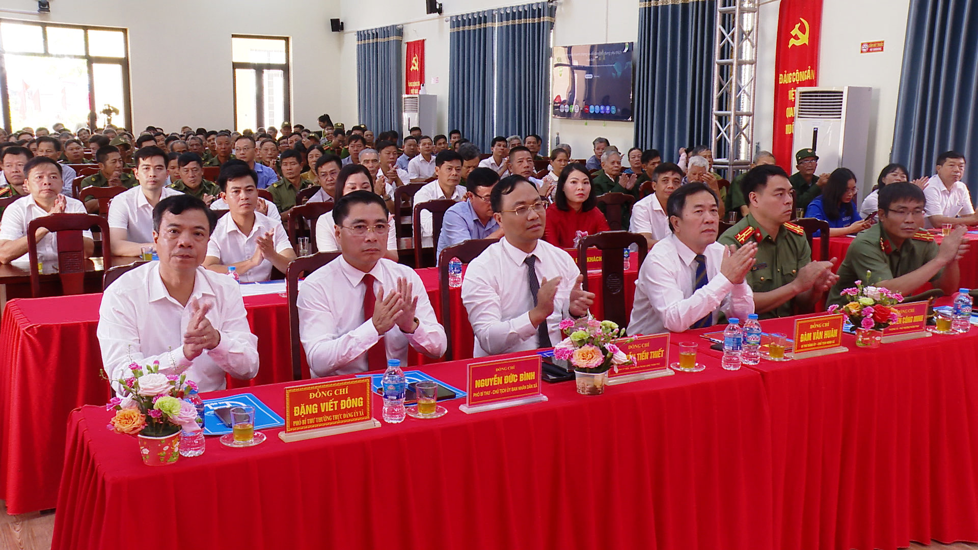 ung-hoa2.jpg