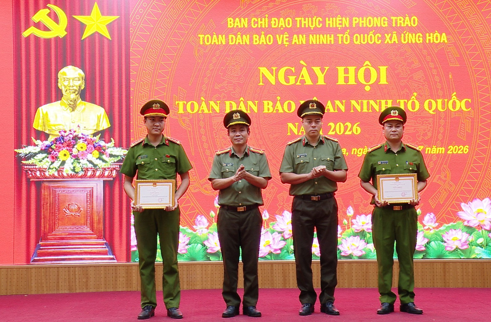 ungghoa4.jpg