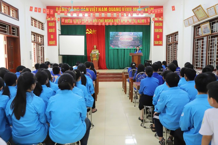 anh-2-bai-thuong-phuc.jpg
