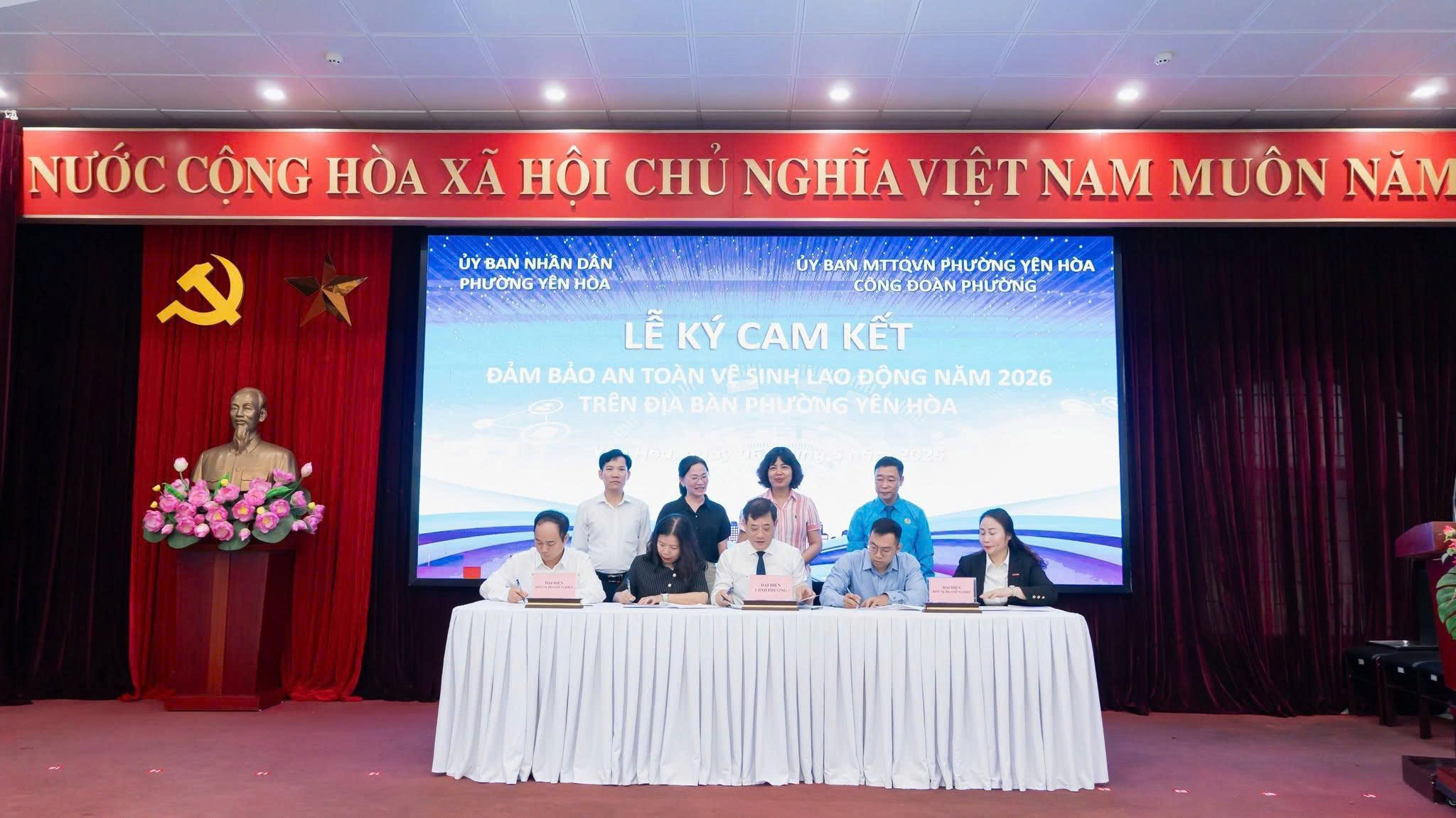 bua-com-2.jpg