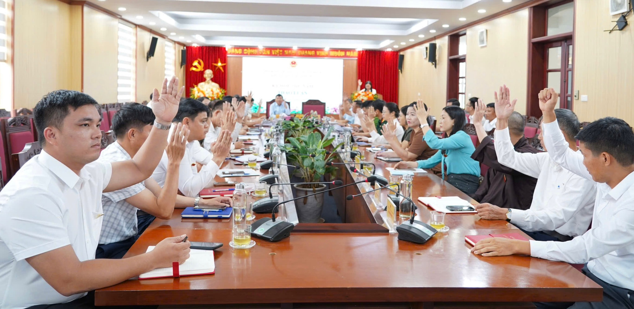 HĐND xã Quang Minh quyết nghị nhiều nội dung quan trọng góp phần phát triển hạ tầng địa phương