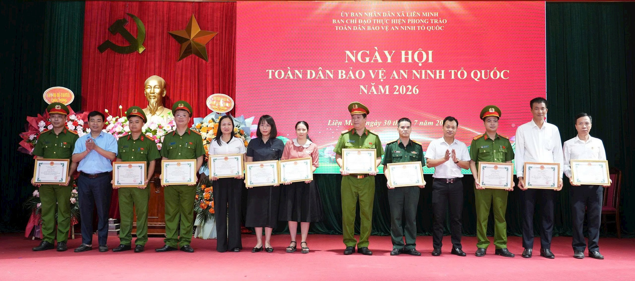 khen-thuong-2.jpg