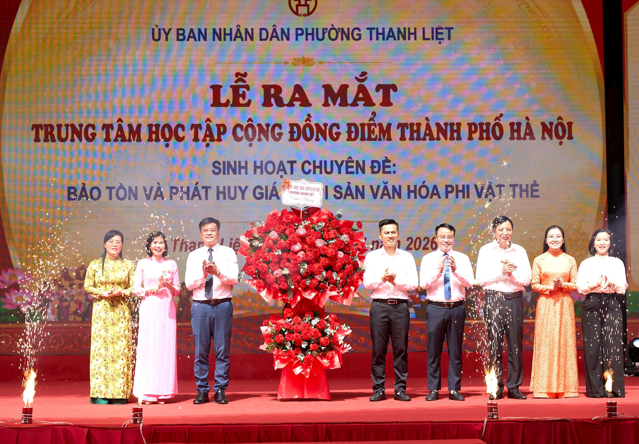 anh-le-ra-mat-tt.jpg