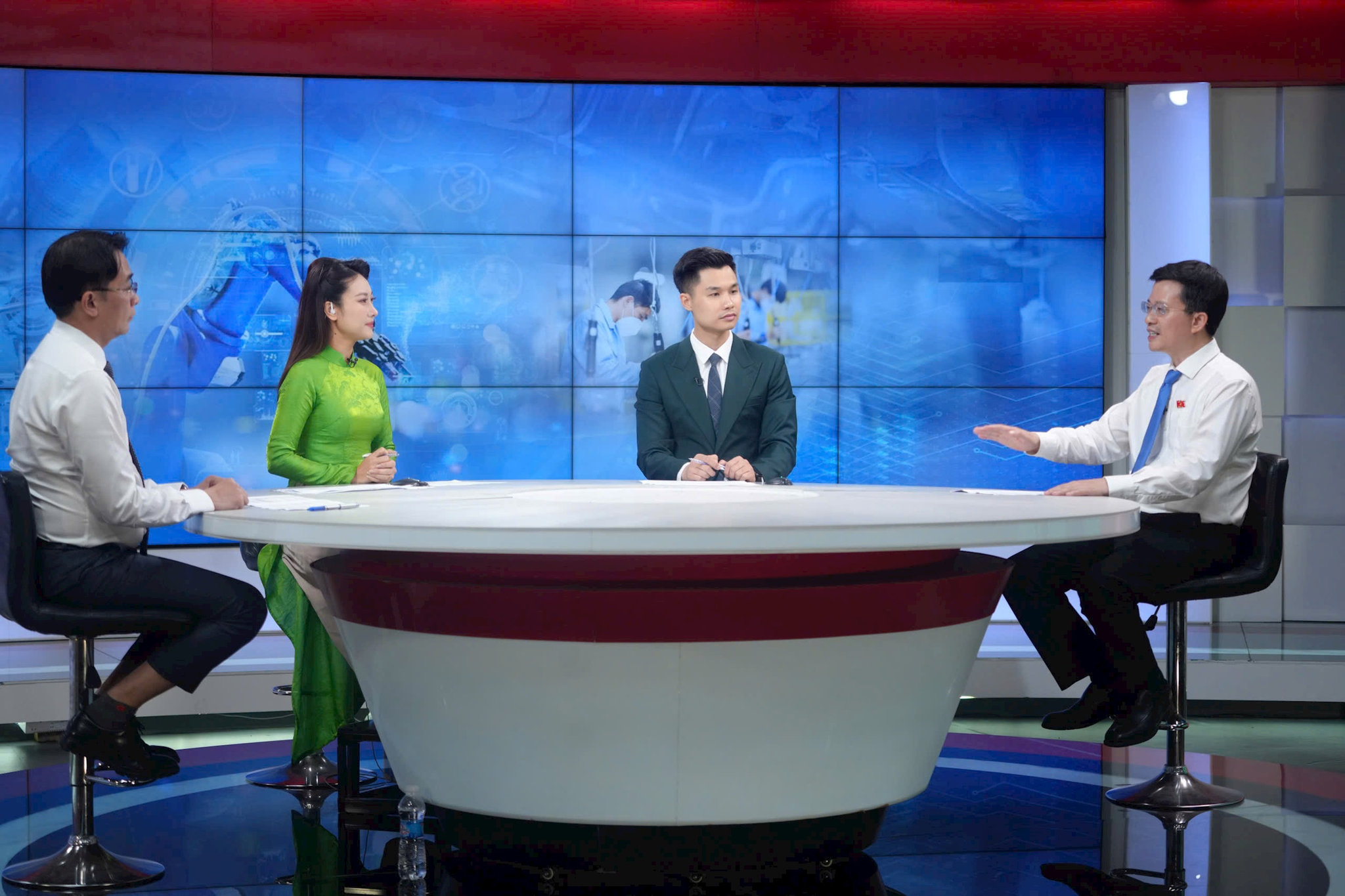 anh-dai-dien-2.jpg