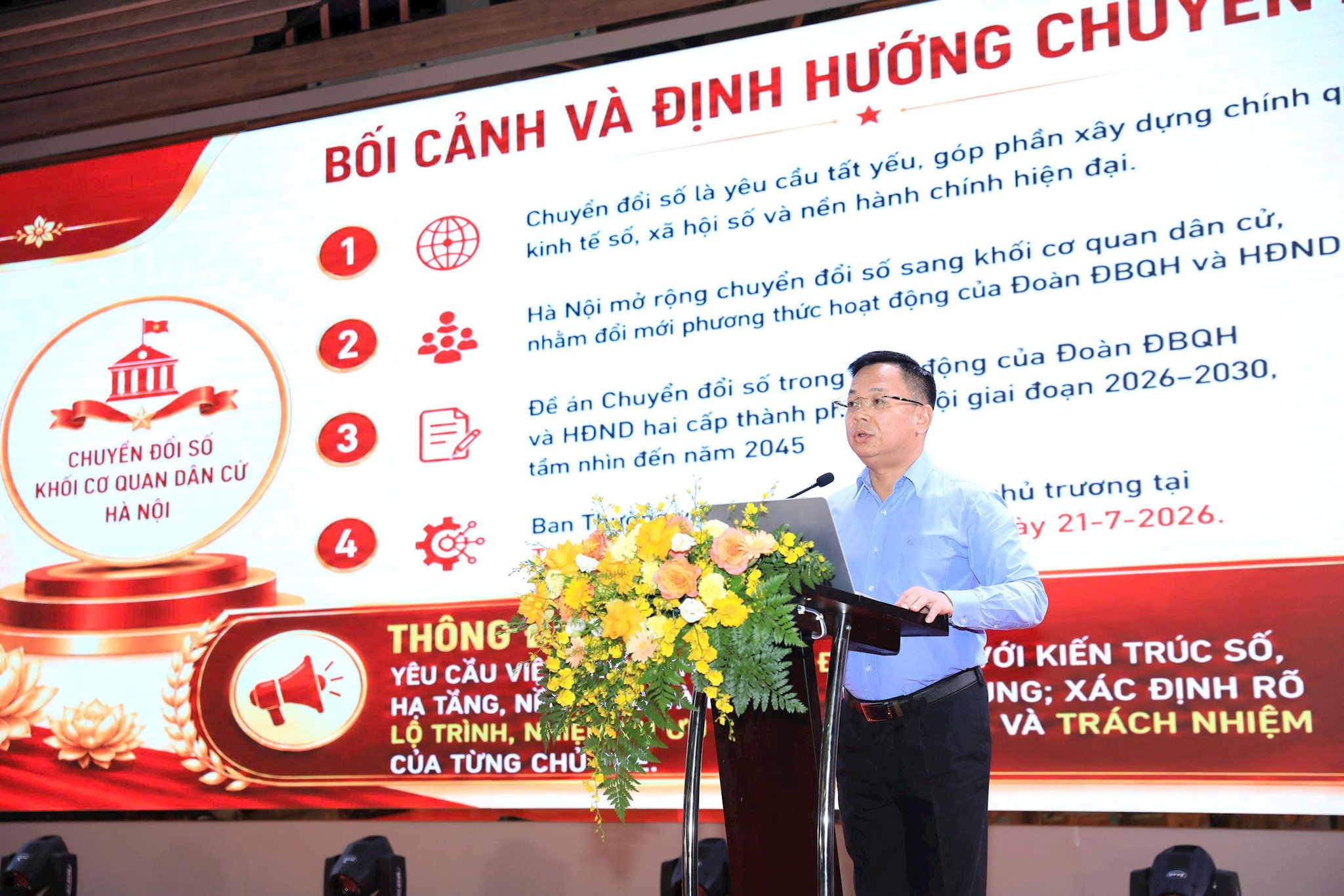Phó Trưởng đoàn chuyên trách Đoàn đại biểu Quốc hội thành phố Trần Thanh Hà quán triệt Đề án tại hội nghị. Ảnh: Bảo Chi