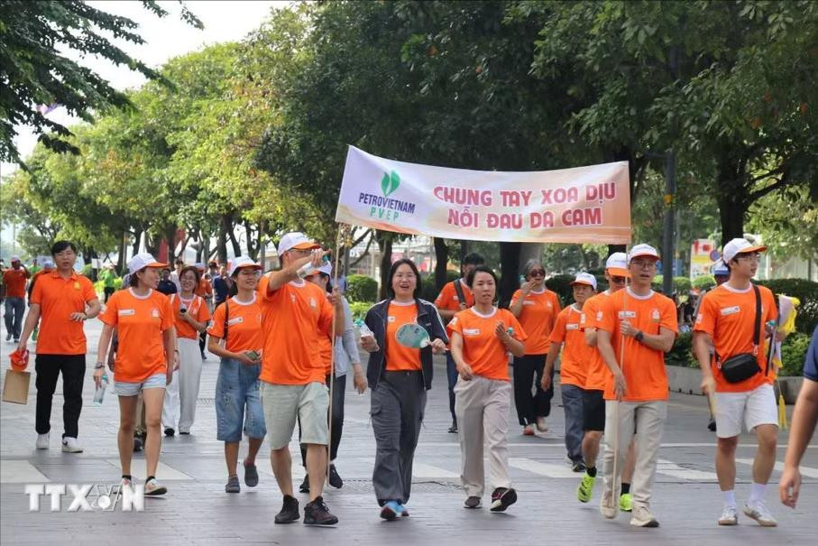 [Podcast] Tin tức ngày 2-8: Hơn 5.000 người đi bộ lan tỏa yêu thương vì nạn nhân da cam