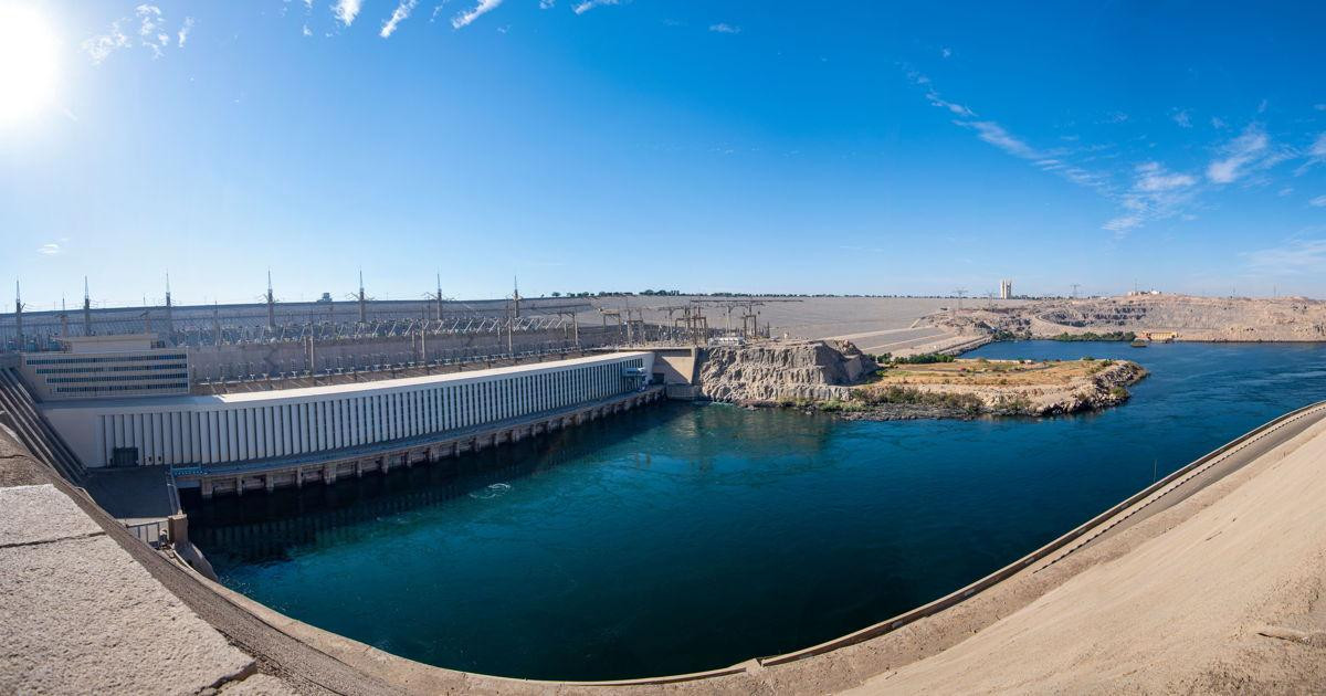 aswan.jpg