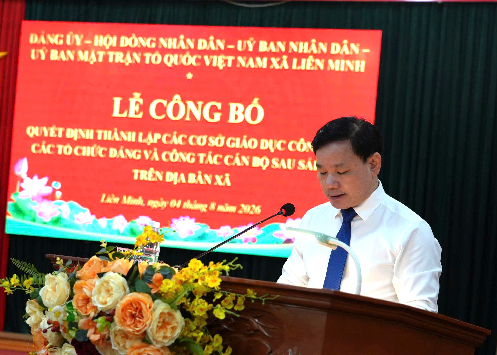 bi-thu-xa.jpg