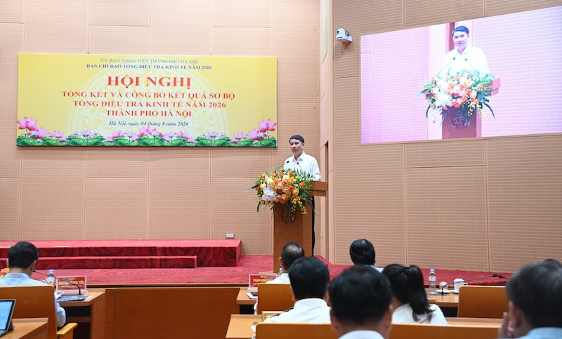 Phó Chủ tịch UBND thành phố Hà Nội Nguyễn Xuân Lưu - Trưởng Ban Chỉ đạo Tổng điều tra kinh tế năm 2026 thành phố phát biểu tại Hội nghị. Ảnh: T