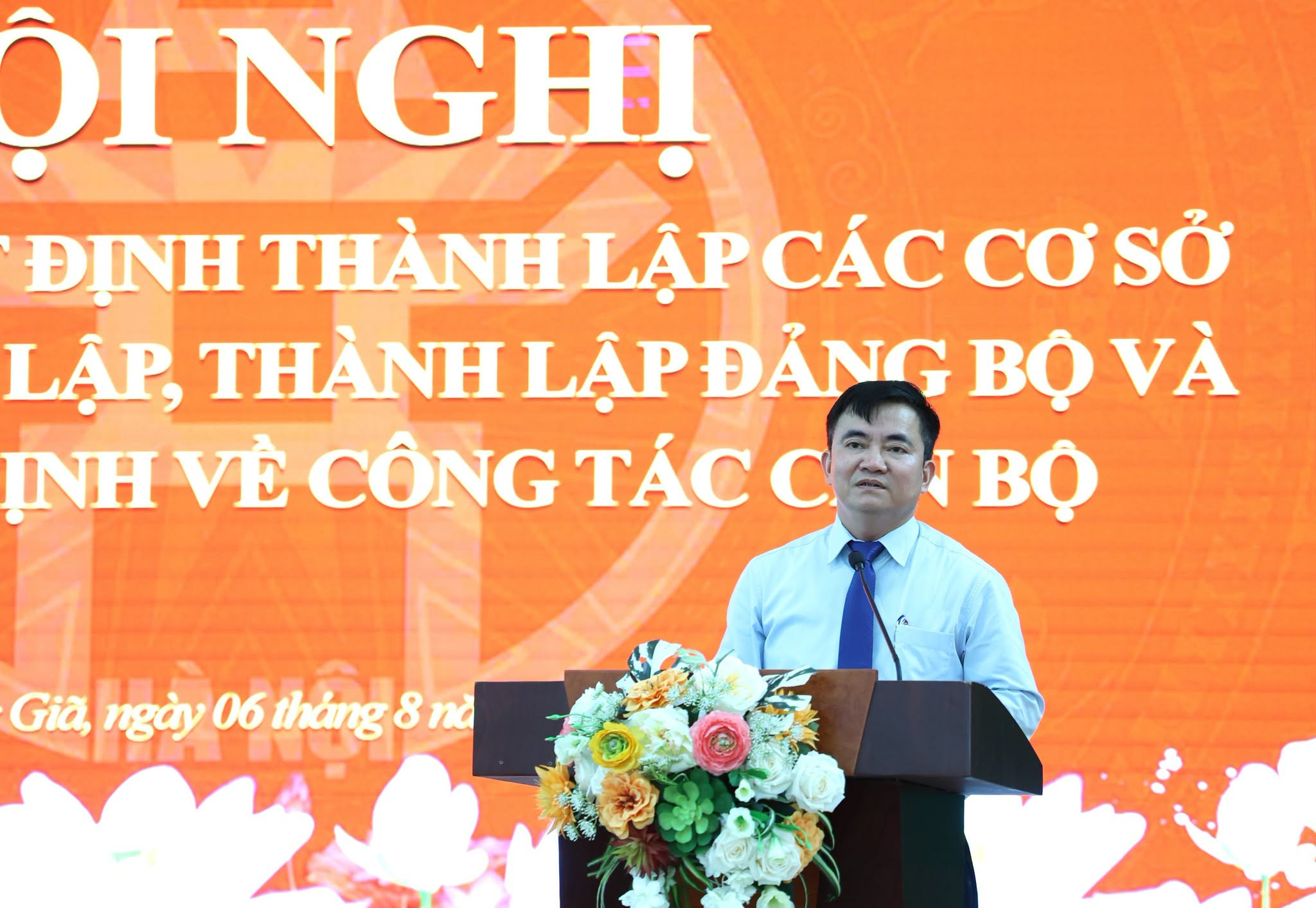 bi-thu.jpg