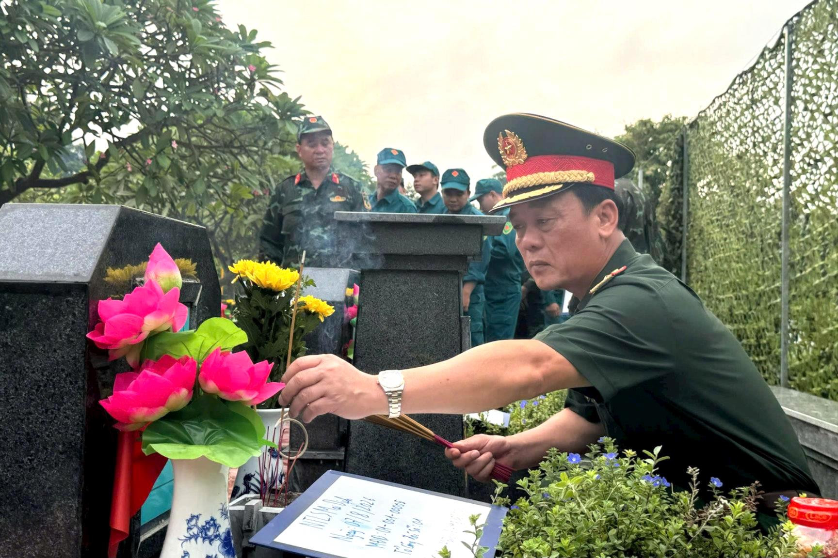 mai-dich-tu-lenh-thap-huong(1).jpg