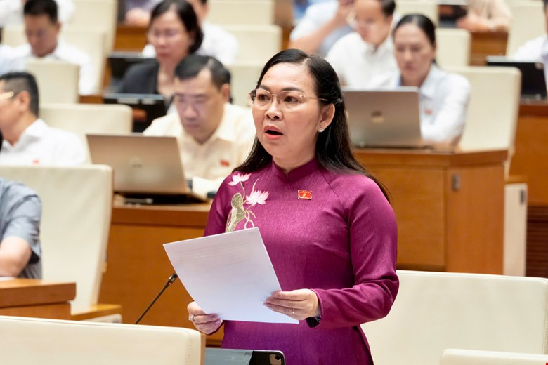 ly-anh-thu.jpg