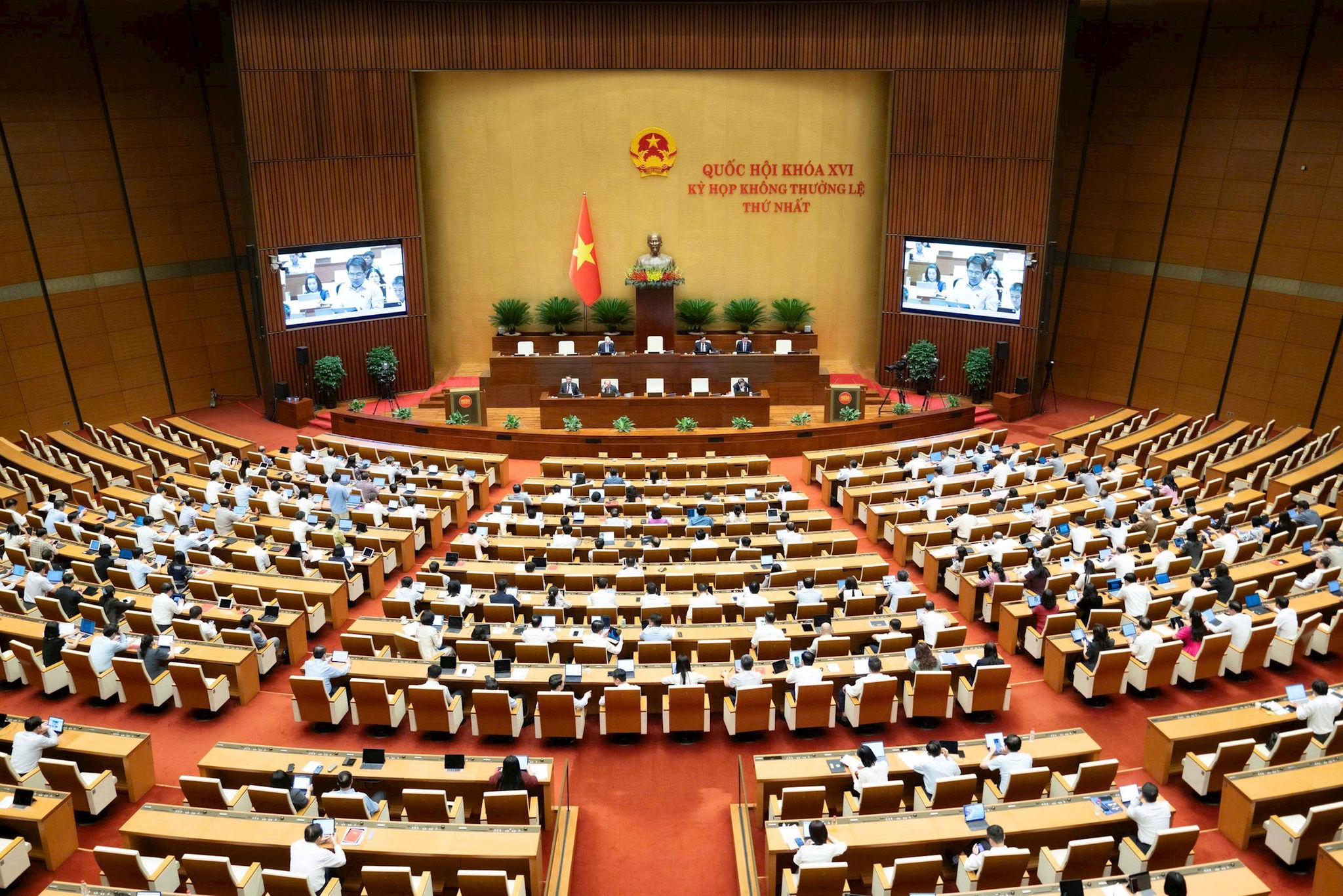 quoc-hoi9.jpg
