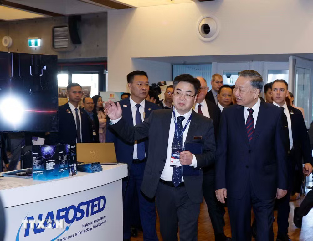 d3e8a93f1b532ff3f576-_ttxvn-tong-bi-thu-chu-tich-nuoc-to-lam-du-dien-dan-tech-connect-tai-dai-hoc-cong-nghe-sydney4.jpg