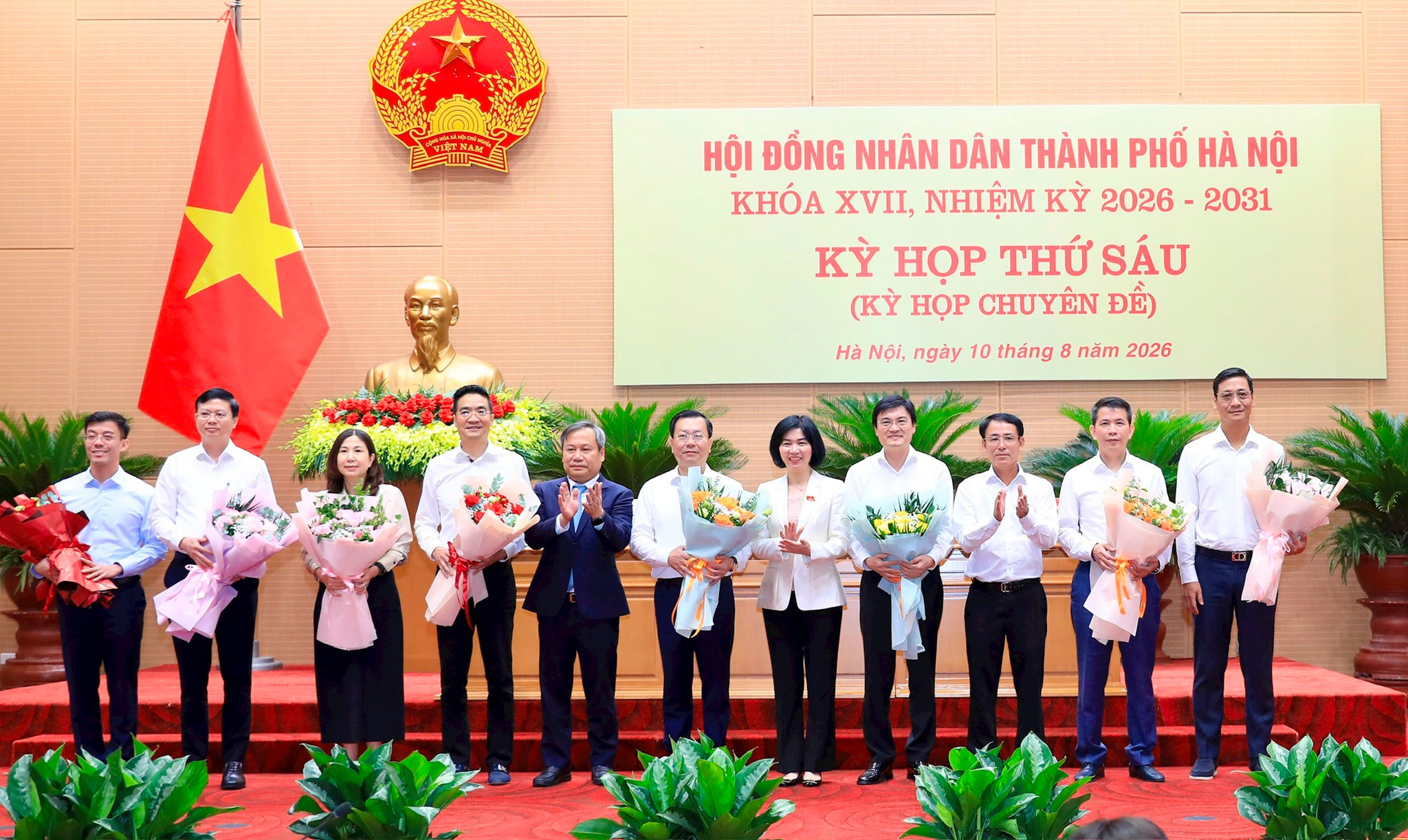 mien-nhiem-uy-vien.jpg