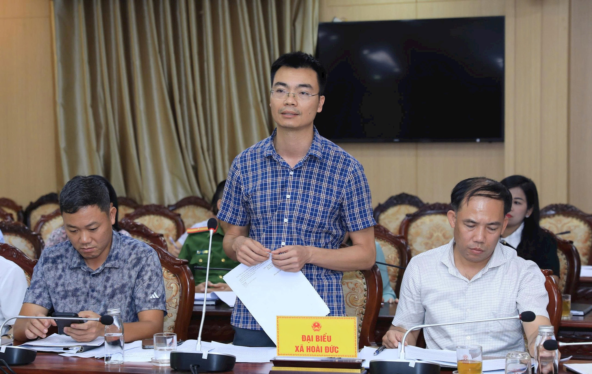 Đại diện xã Hoài Đức báo cáo tại buổi làm việc. Ảnh: Văn Tuyến