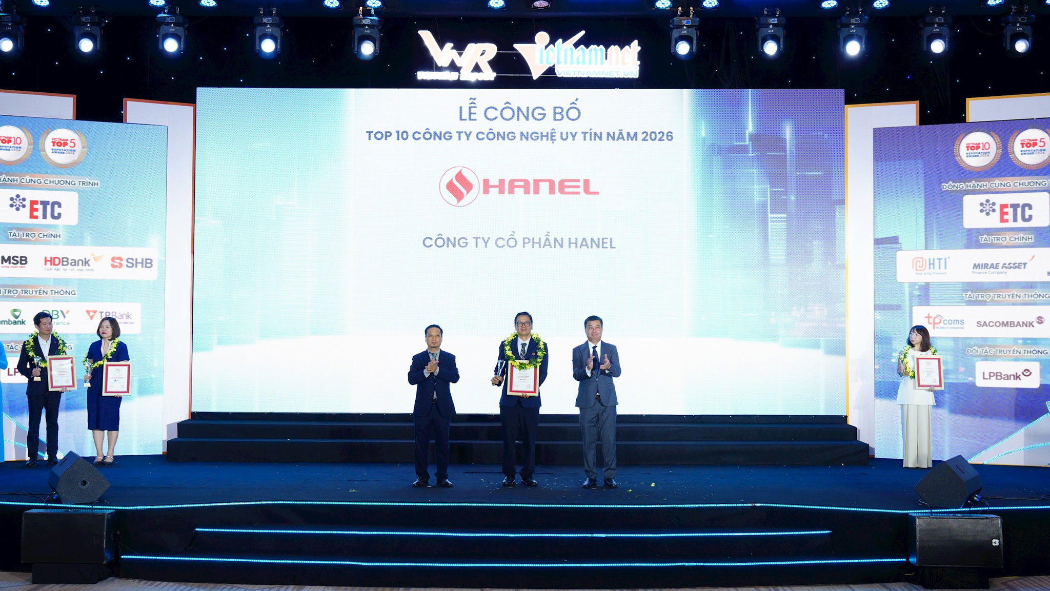 hanel-duoc-binh-chon-top-10-cong-ty-cong-nghe-uy-tin-vn-2026-1-.jpg