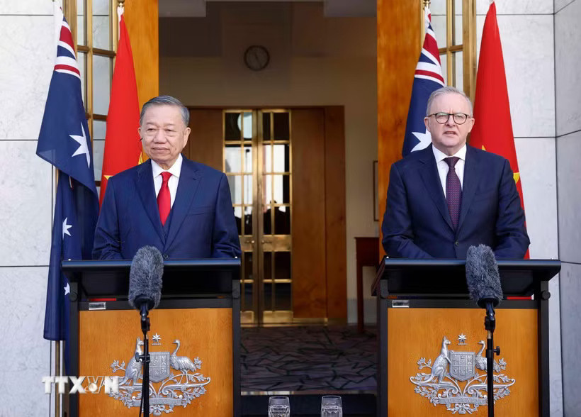 feb901aea868e56e8a402356a73-_ttxvn-tong-bi-thu-chu-tich-nuoc-to-lam-va-thu-tuong-australia-gap-go-bao-chi-8946583-3.jpg