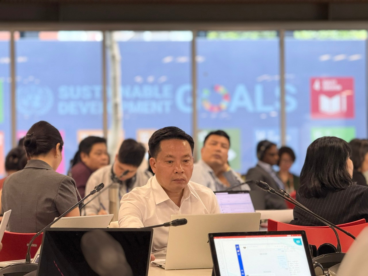 Ông Vũ Thái Trường, Trợ lý Đại diện Thường trú kiêm Trưởng phòng Biến đổi Khí hậu, Năng lượng và Môi trường, UNDP Việt Nam, tham dự sự kiện quy tụ nhiều doanh nghiệp yêu cầu EPR. Ảnh: Kiều Thoan Thu