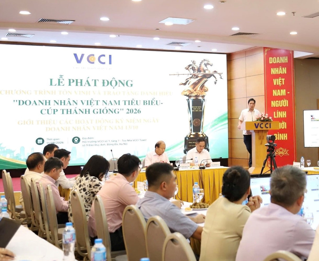 toan-canh-2.jpg