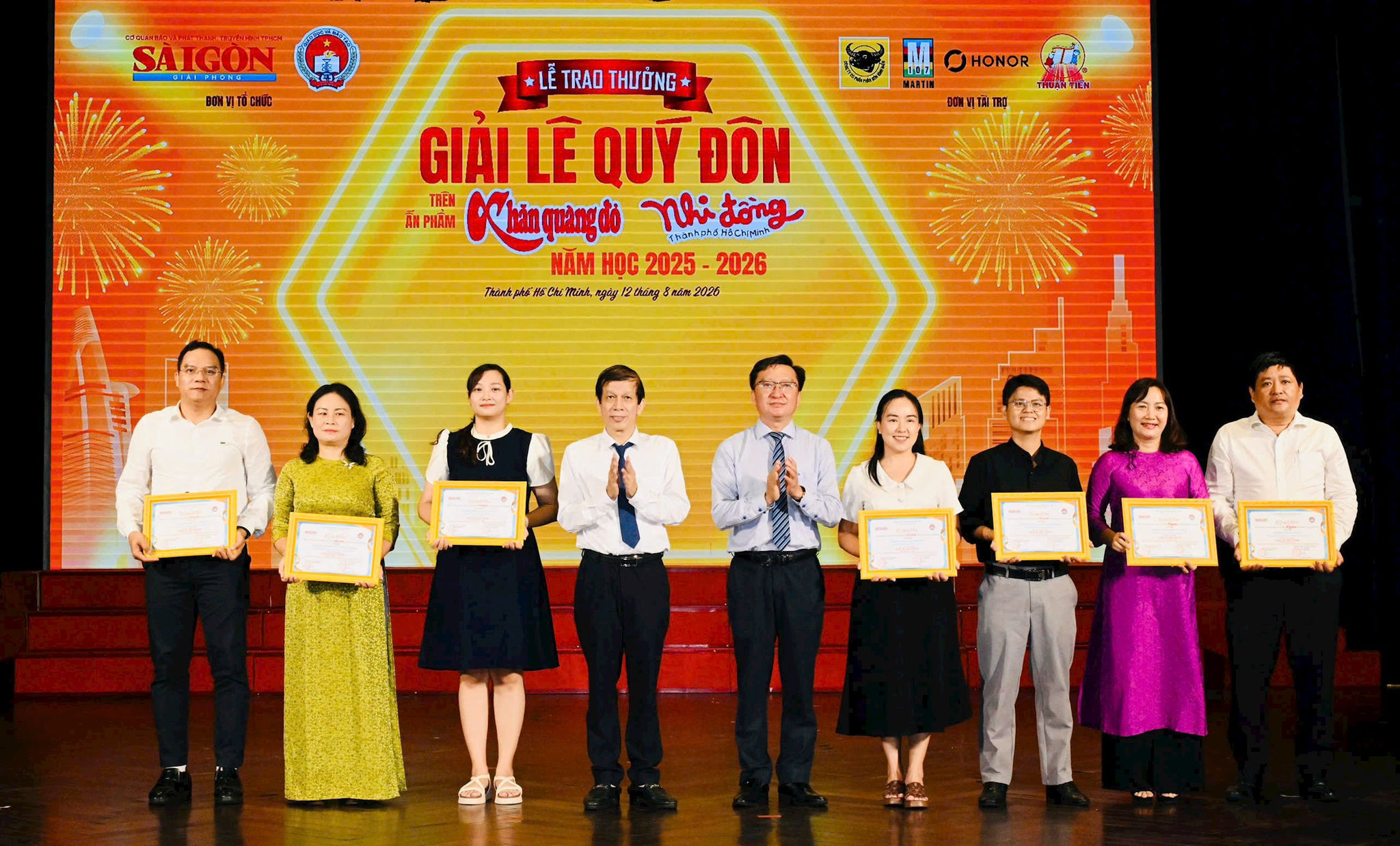 giai-thuong-le-quy-don-5.jpg