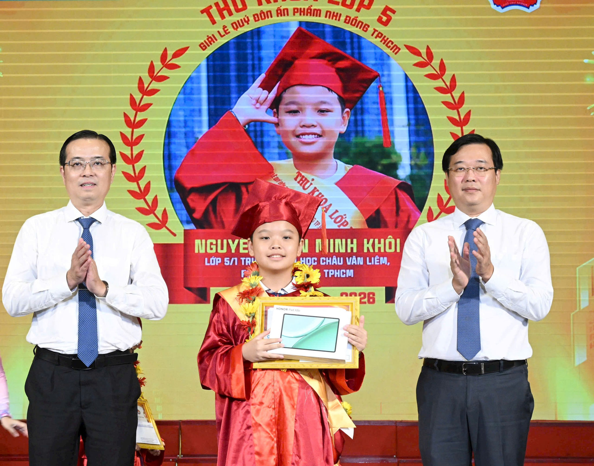 giai-thuong-le-quy-don-7.jpg