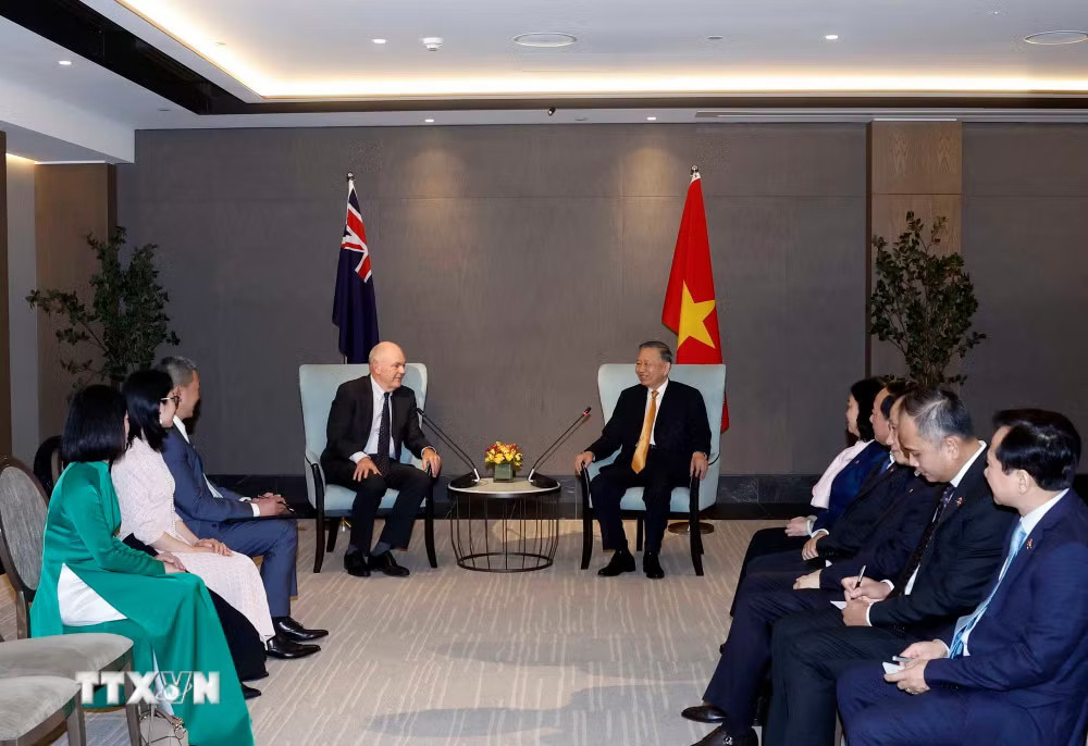 d9a59d4e21100ddb41c54c45-_ttxvn-tong-bi-thu-chu-tich-nuoc-tiep-quyen-chu-tich-hoi-huu-nghi-new-zealand-viet-nam-2.jpg