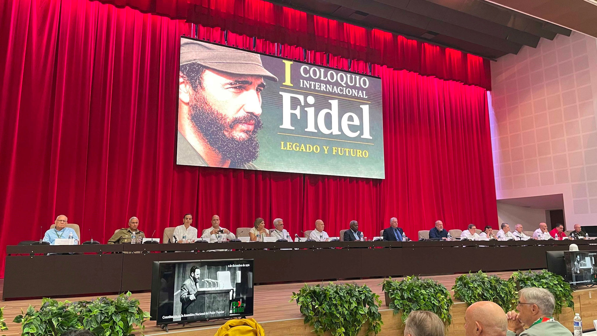 hoi-thao-fidel_5.jpg
