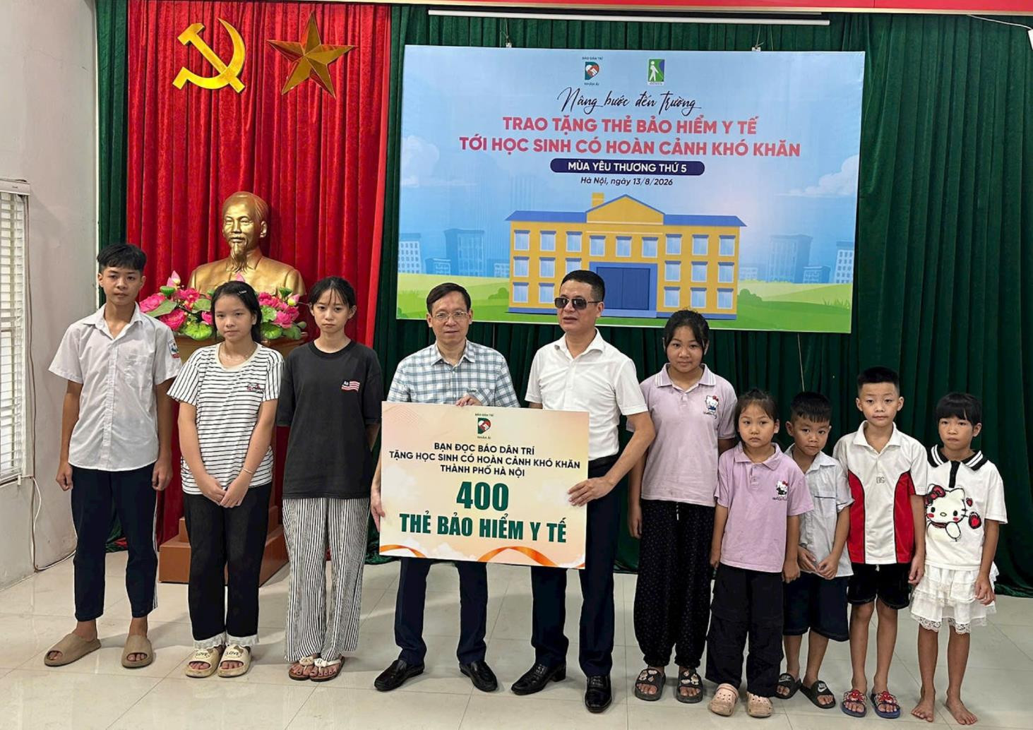 hnm-trao-400-the.jpg
