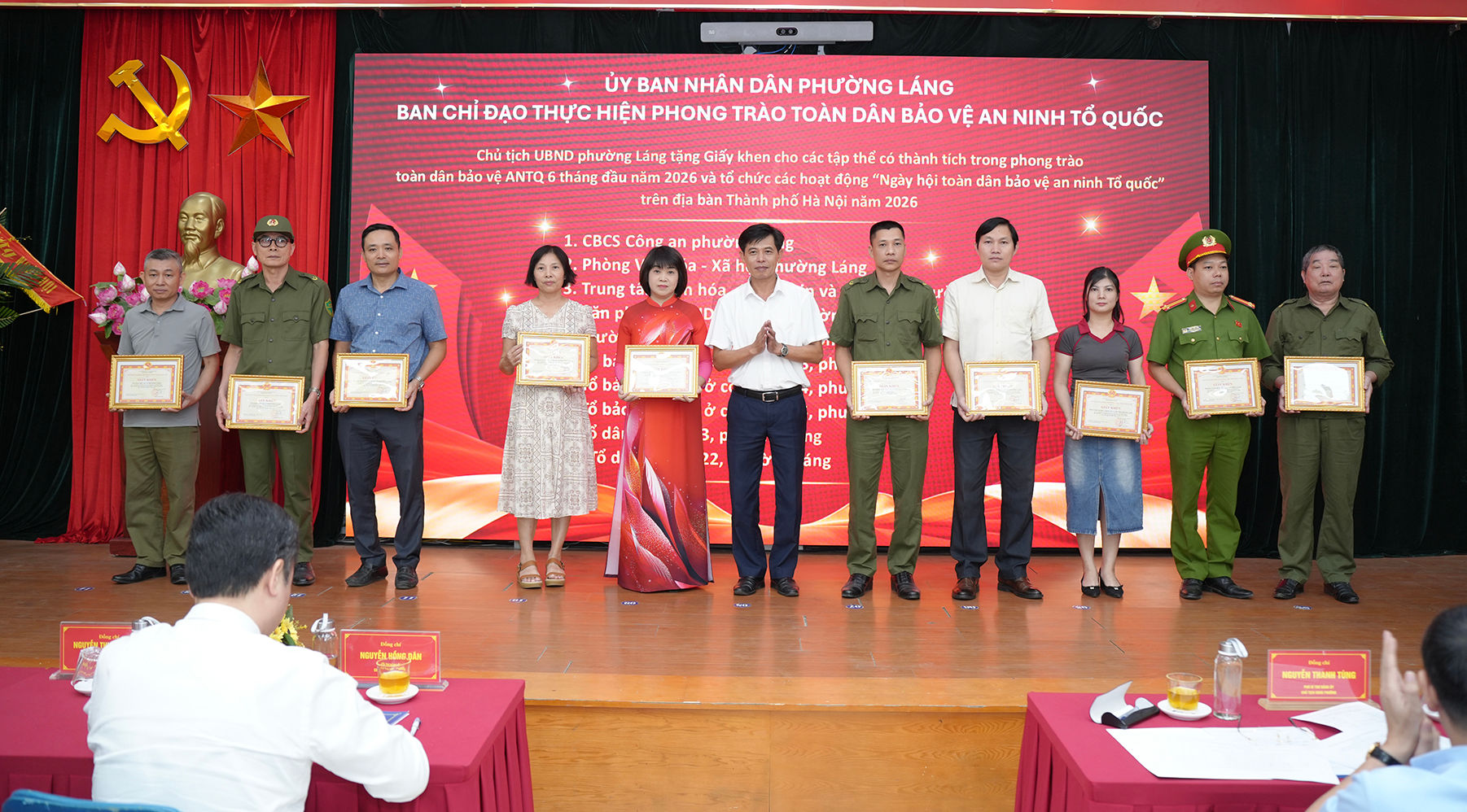 lang-ngay-hoi-5-.jpg