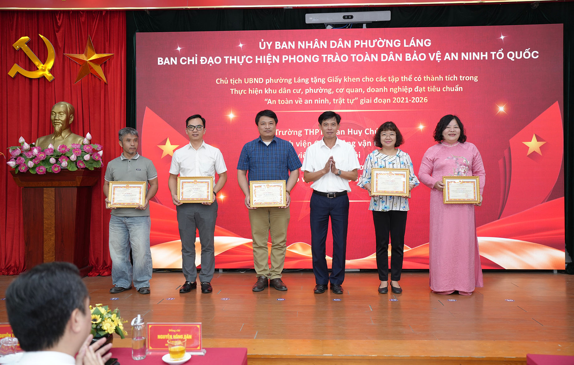 lang-ngay-hoi-7-.jpg