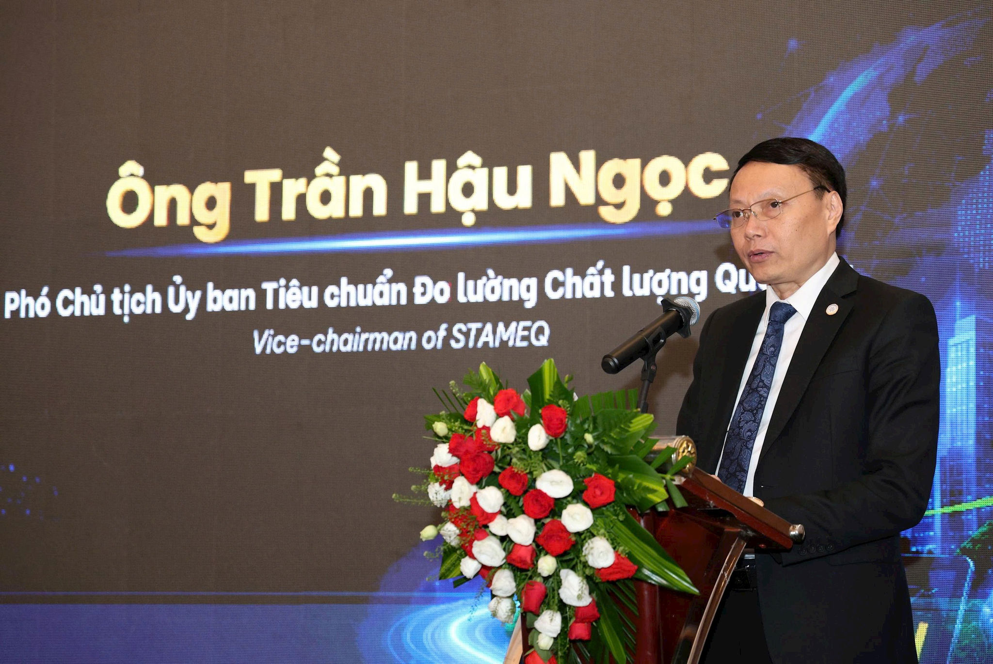 hau-ngoc.jpg