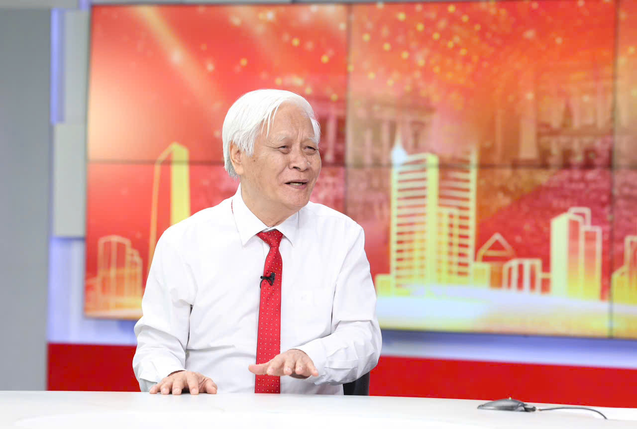 TS Nguyễn Viết Chức, Phó Chủ nhiệm Hội đồng Tư vấn về Văn hóa - Xã hội thuộc Ủy ban Trung ương Mặt trận Tổ quốc Việt Nam. Ảnh Thanh Hải
