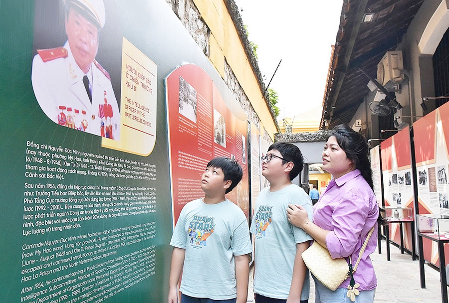 4-hoa-lo.jpg