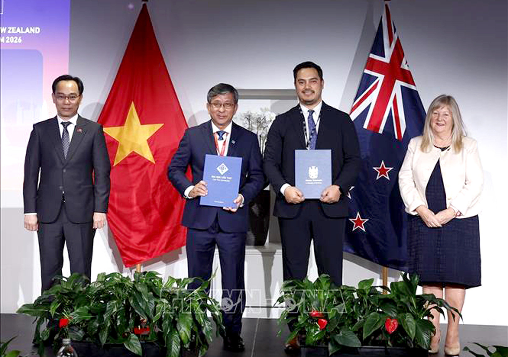 vna_potal_tong_bi_thu_chu_tich_nuoc_du_dien_dan_giao_duc_dai_hoc_va_giao_duc_nghe_nghiep_viet_nam_-_new_zealand__stand.jpg