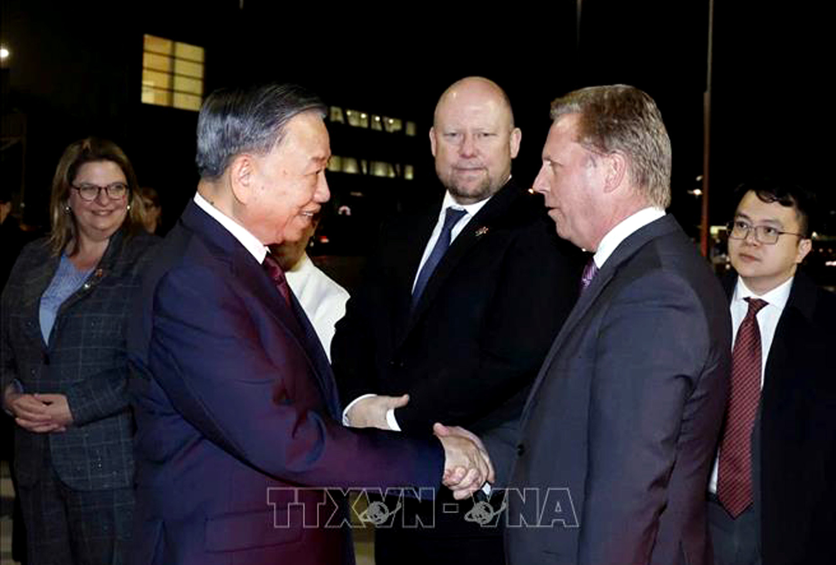 vna_potal_tong_bi_thu_chu_tich_nuoc_ket_thuc_tot_dep_chuyen_tham_new_zealand_stand.jpg