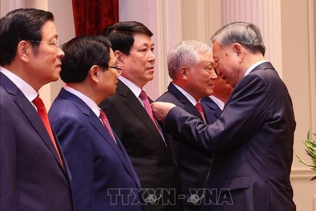 cdnmedia.baotintuc.vn-upload-scmm7uuw1w36alr4yuukq-files-2026-08-18-_hoi-nghi3-180826(2).jpg
