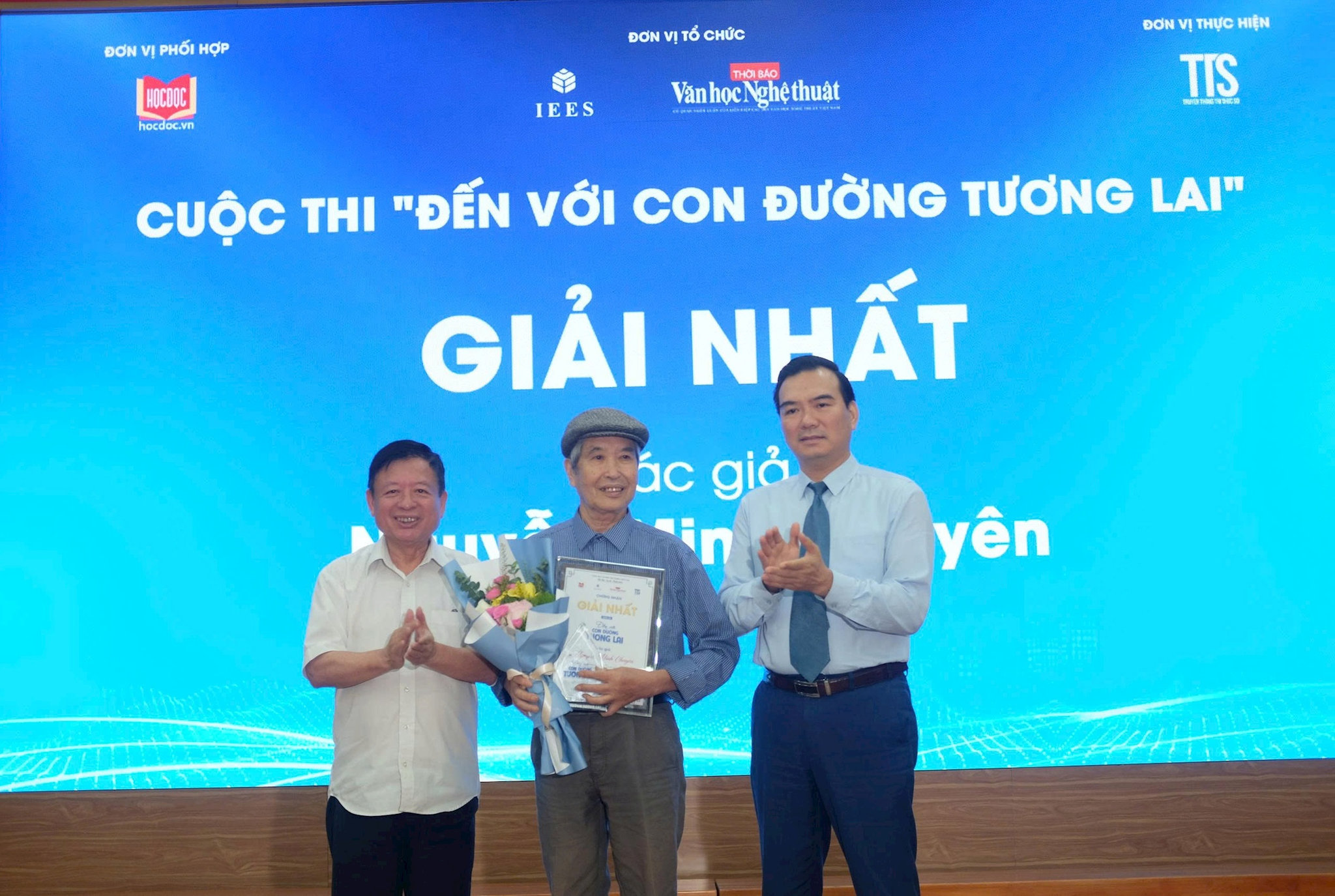 giai-nhat..jpg